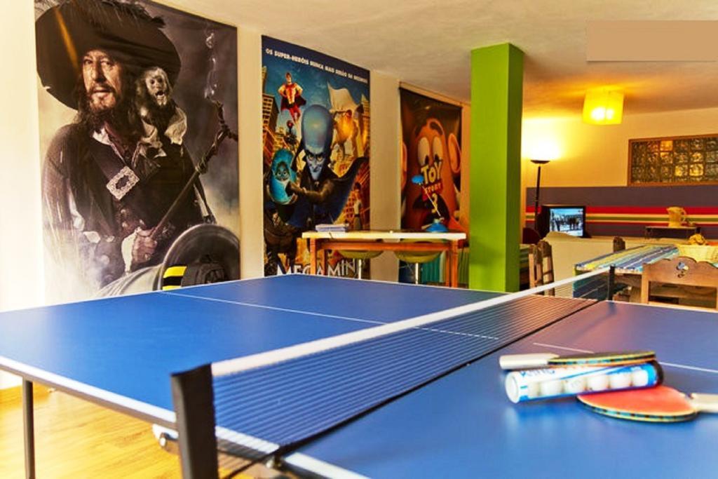 Coloured Studio FAO Room photo