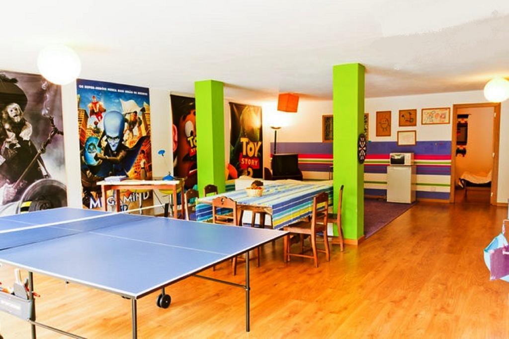 Coloured Studio FAO Room photo